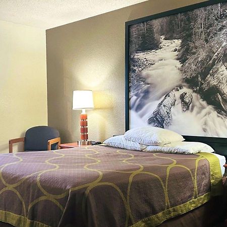 Super 8 By Wyndham Colorado Springs/Afa Area Hotell Eksteriør bilde