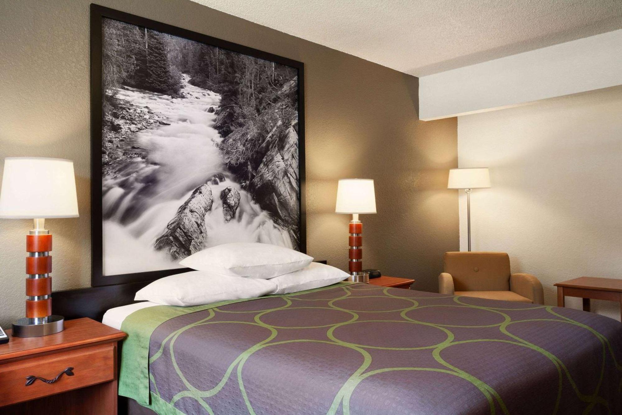 Super 8 By Wyndham Colorado Springs/Afa Area Hotell Eksteriør bilde